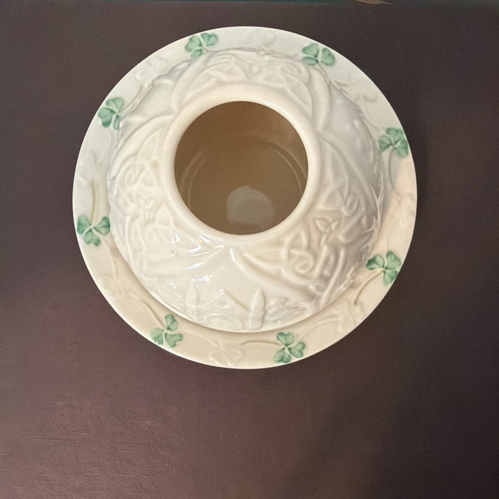 Belleek Vintage 2000 Porcelain Castles And Shamrocks Fairy Lamp Light Ireland - Picture 3 of 10